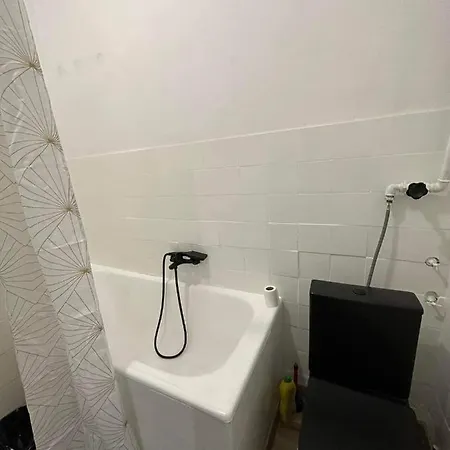 Nice Studio in City Center Kraków-2